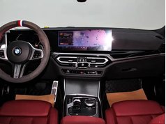 宝马3系 2024款 325i M运动曜夜套装