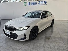 宝马3系 2025款 330i M运动曜夜套装