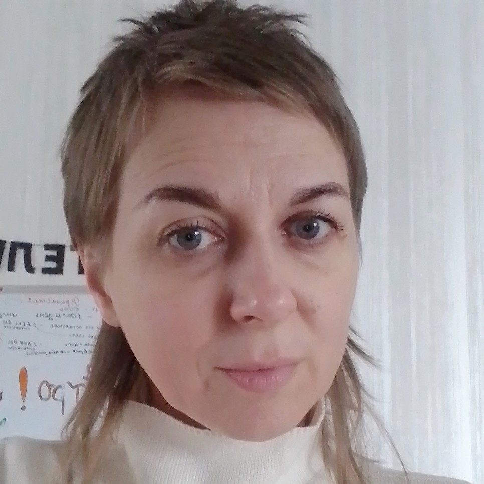 Елена Корчагина