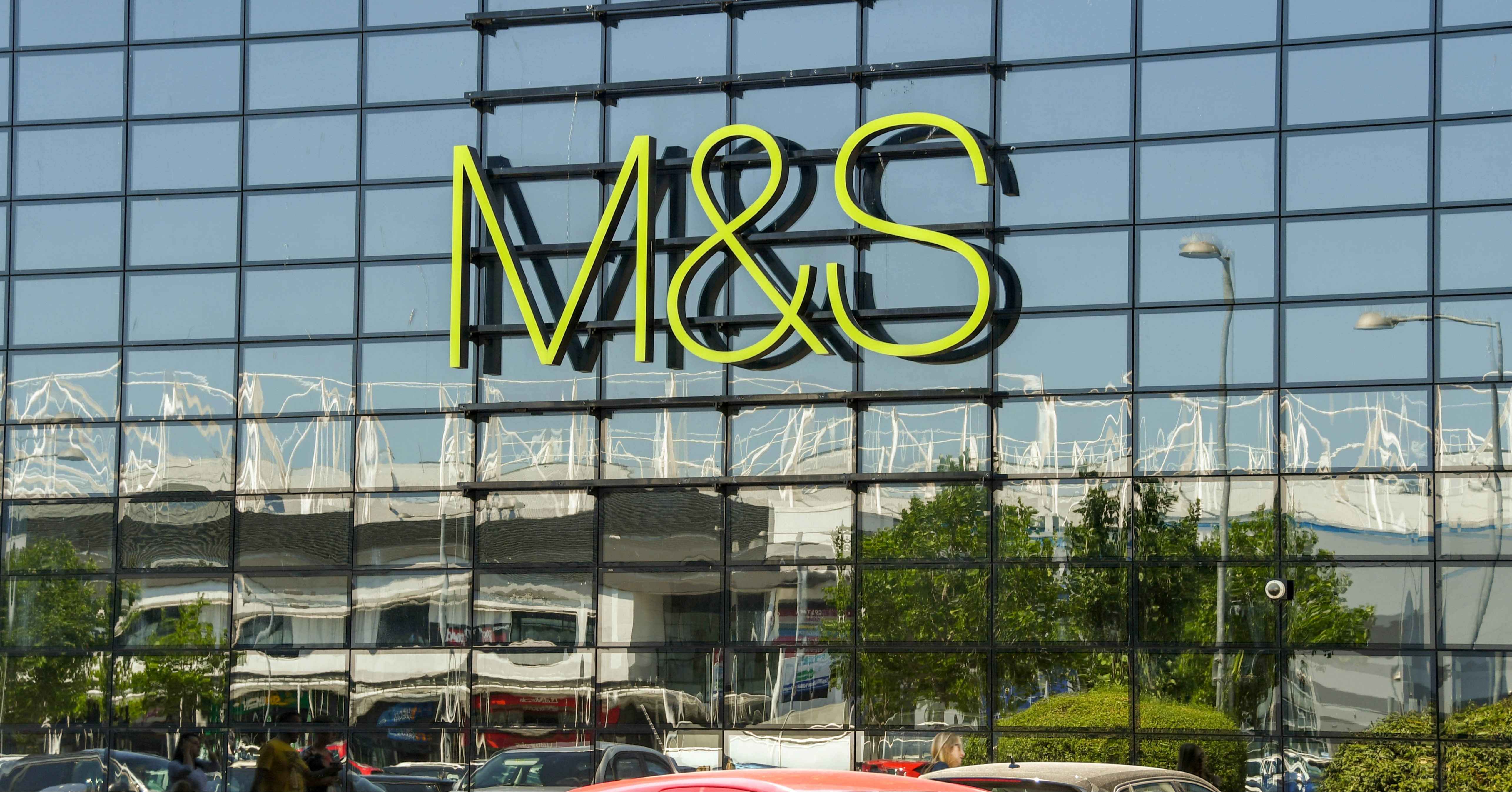 M&S Christmas Food 2024 Christmas Advert (В1-В2)