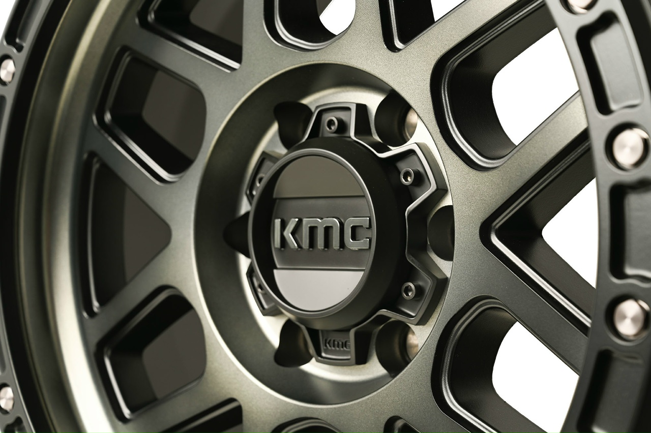 Колесный диск KMC KM 544 Mesa 17x8.5j" PCD6х139,7 черно-серый 4