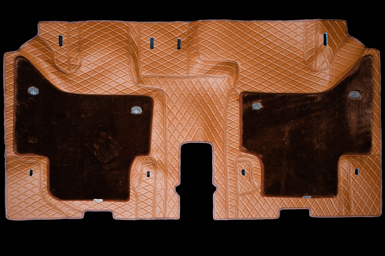 Tank 300 Комплект 3D ковров Susif 365 Car Blanket Armour из экокожи и 4 ворсовых ковриков коричневый 6