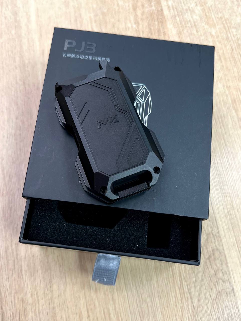 Чехол Meika на смарт ключ Tank 300/400/500/700 черный 11