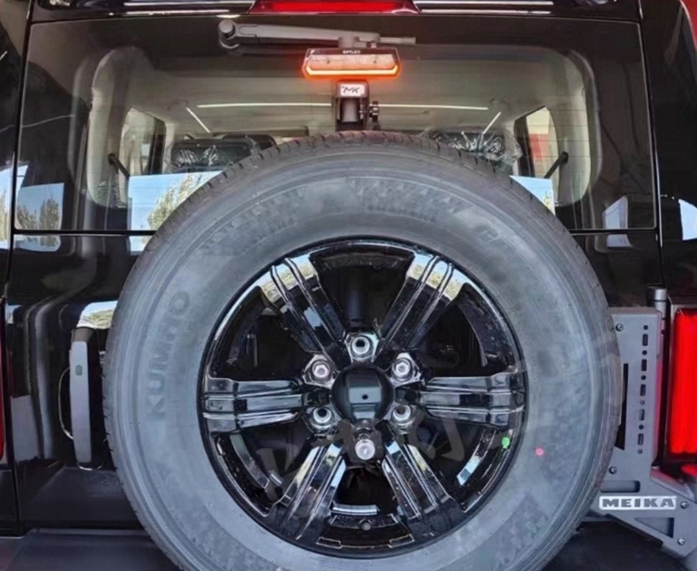 Tank 300 Задний фонарь BRT LED Охотник за светом 3 в 1 3