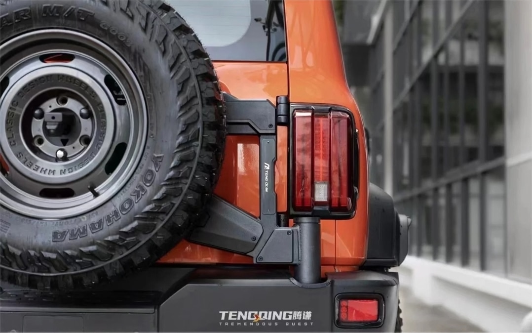 Tank 300 Калитка запасного колеса Tengqing 7