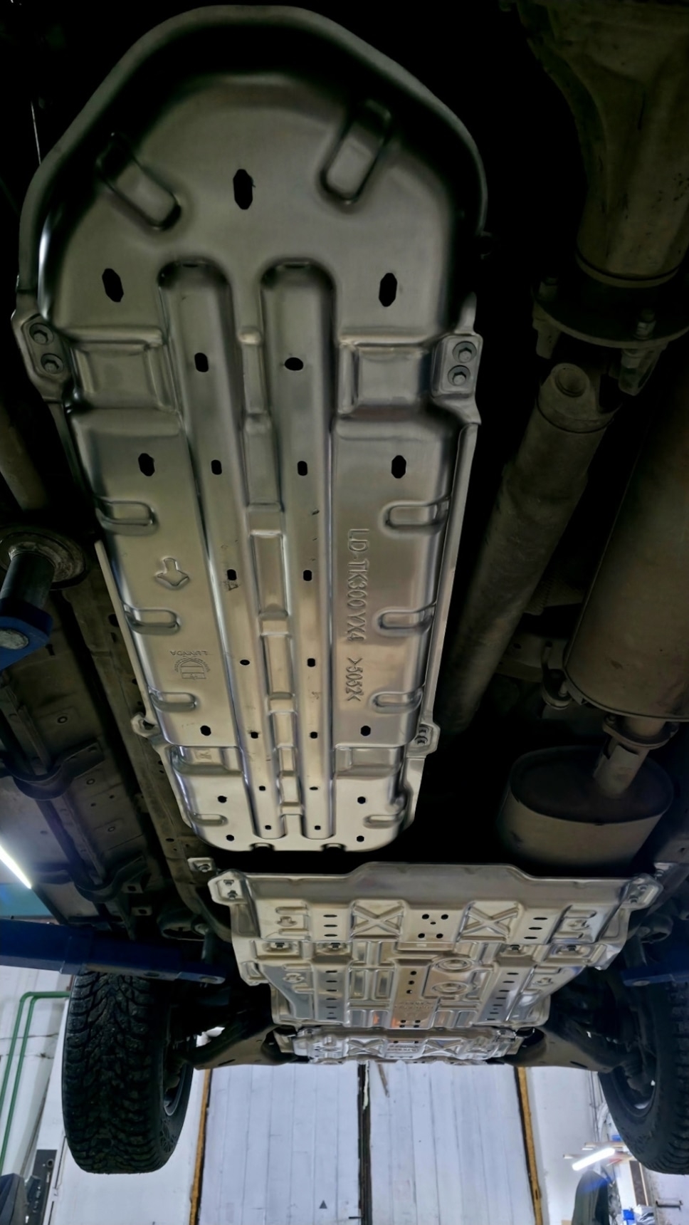 Tank 300 Защита 3D днища + топливный бак 5 мм 7