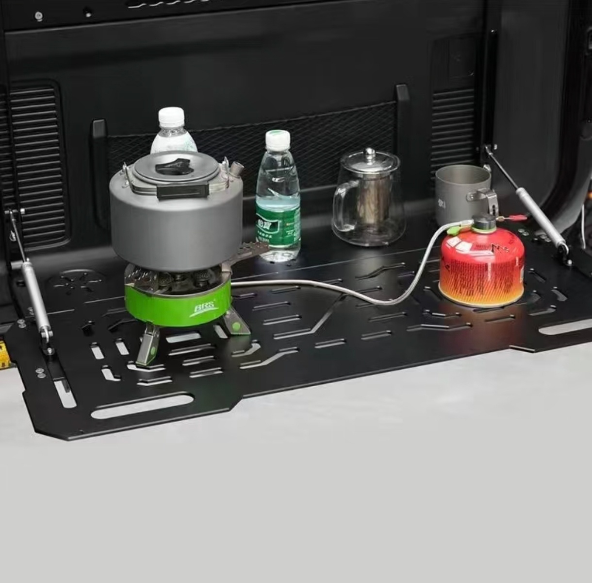 Tank 300 Откидной столик Oking на заднюю дверцу 3