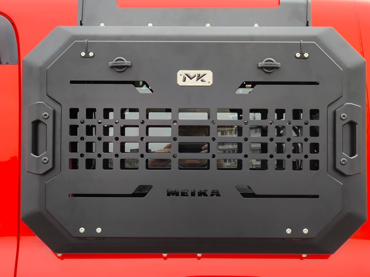 Tank 300 Откидная полка-столик на окно Meika к багажнику 5