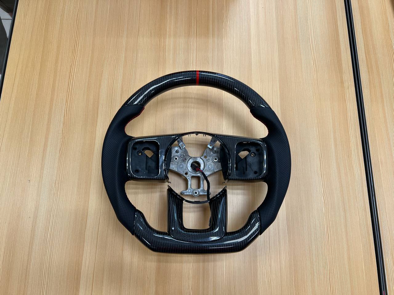 Tank 300 Руль карбоновый с функцией подогрева черный с красной отделкой 4