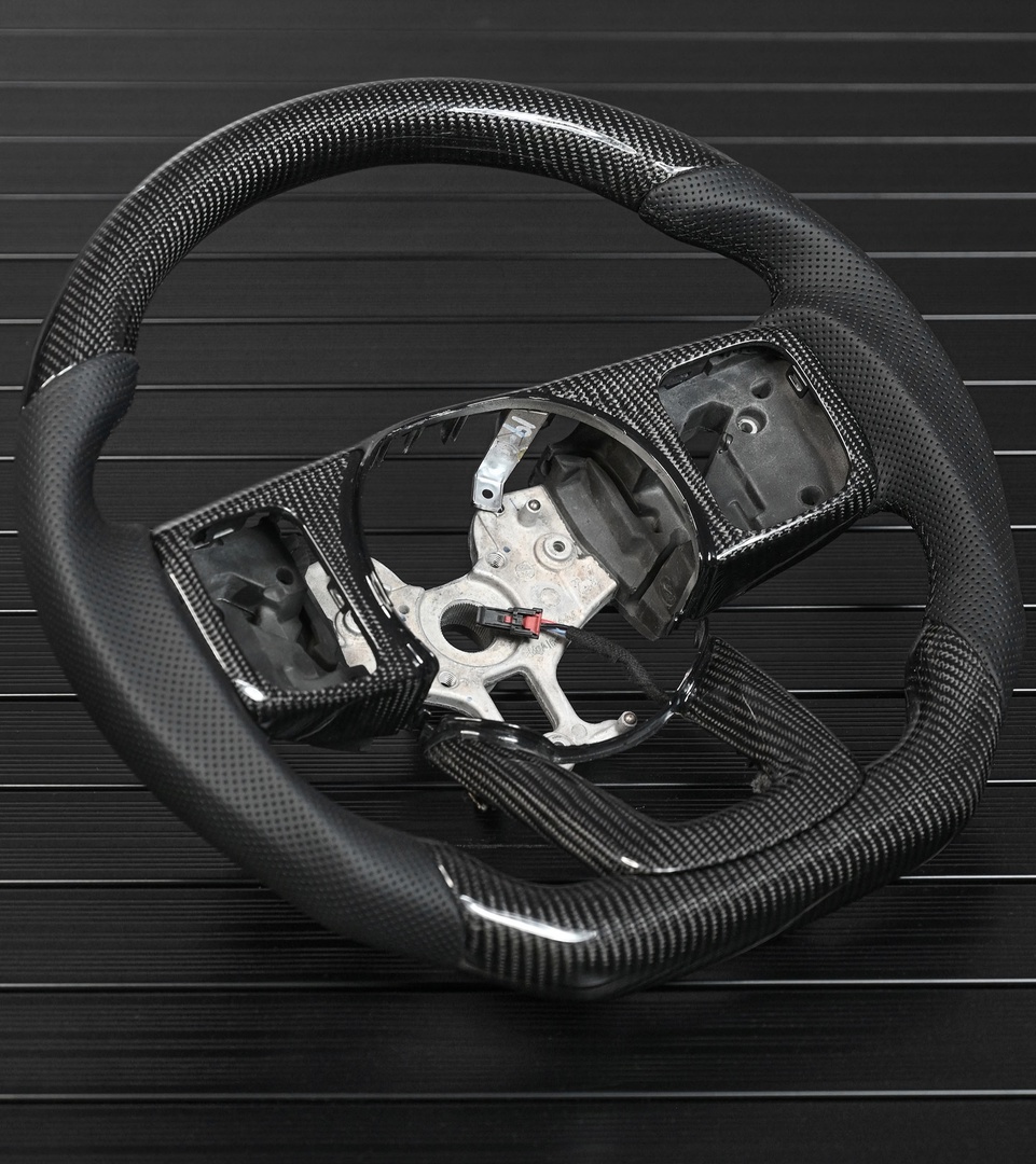 Tank 300 Руль карбоновый с функцией подогрева черный  5