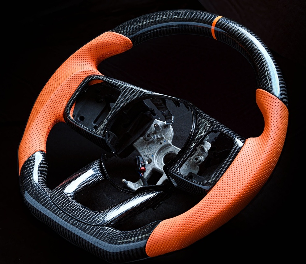 Tank 300 Руль карбоновый с функцией подогрева черно-оранжевый 3