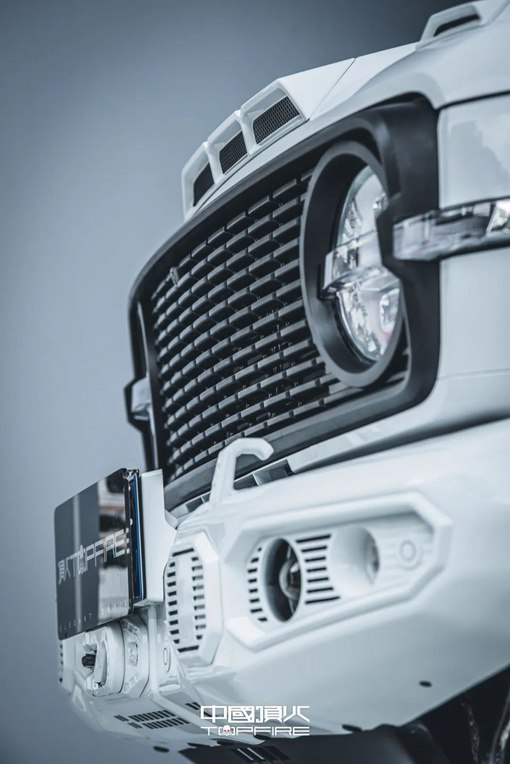 Tank 300 Комплект из 8 диодных огней в решетку радиатора TopFire белый свет