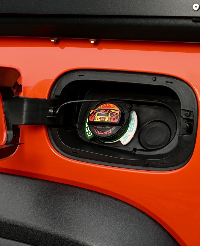 Tank 300 Дизайнерский лючок бензобака Geea Design оранжевый 4