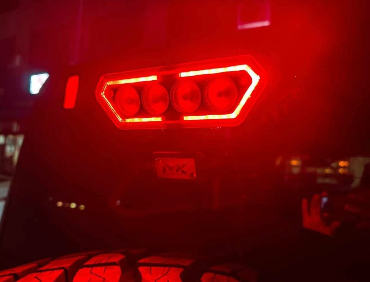 Tank 300 Задний фонарь на калитку BRT LED 2