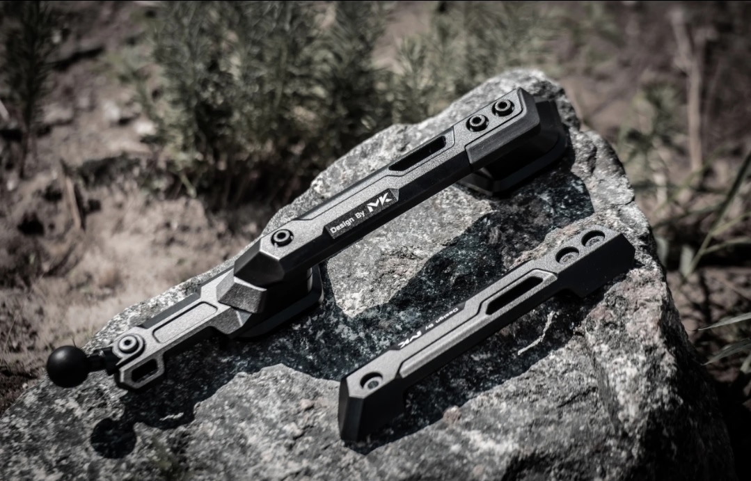 Tank 400/500 Комплект ручек 2 шт Meika PJ1 левая и правая с держателем для телефона 10