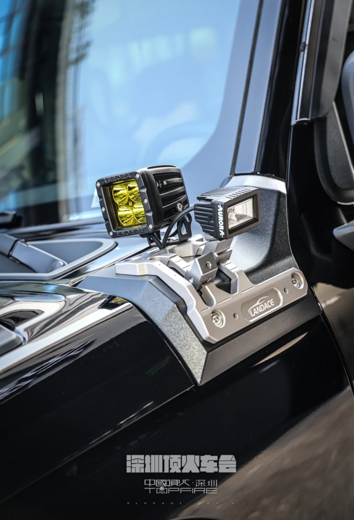 Tank 300 Кронштейн Landace левый с держателем для фар, Go-Pro 4