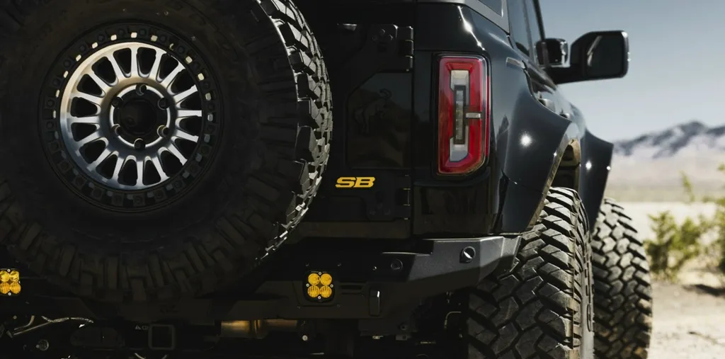 Колёсный диск KMC KM 552 IMS 18x9j" 6×139.7 серебристый с черным ободом 8
