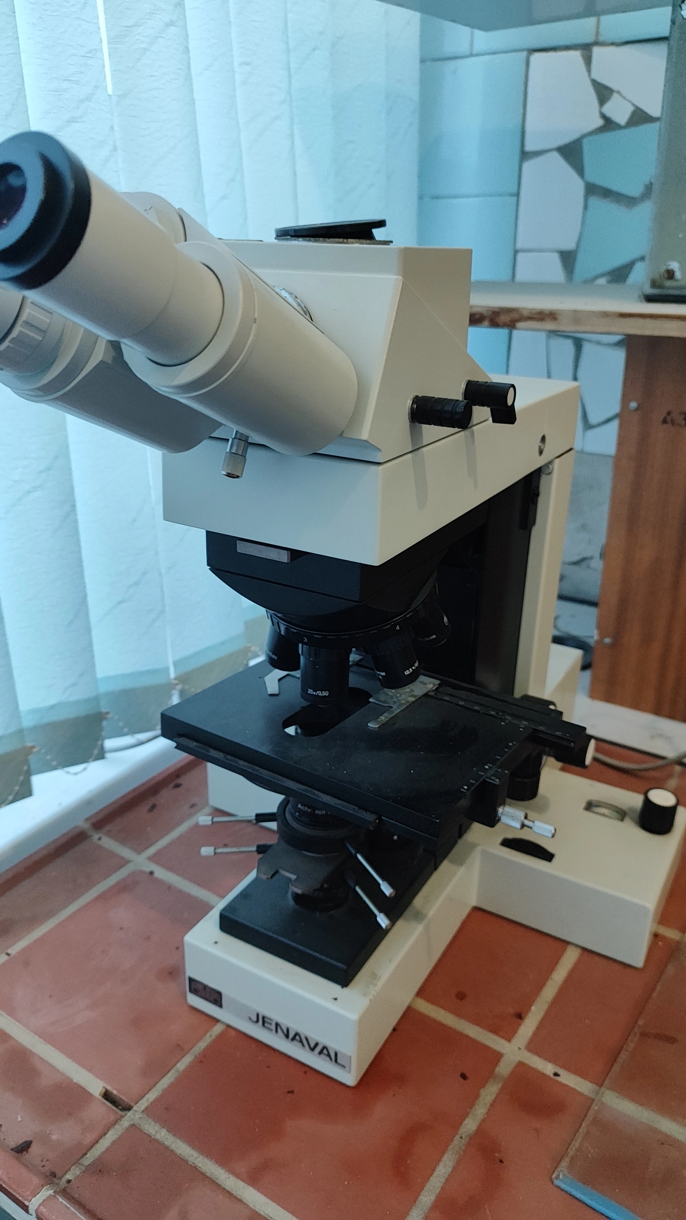 Микроскоп Jenaval