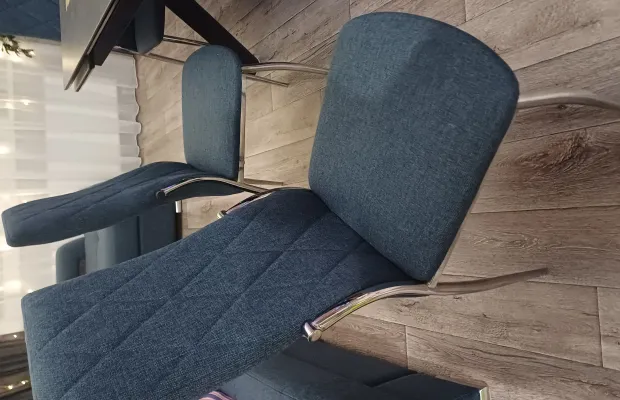 Диван и стулья