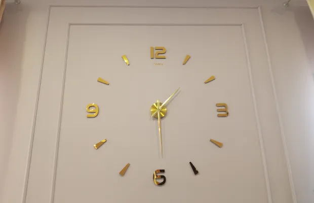 Часы большие