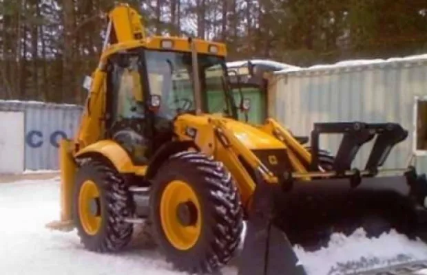 Экскаватор-погрузчик JCB Ямобур Гидроклин