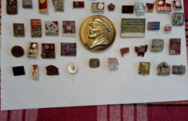 Коллекция значков СССР-Лениниана