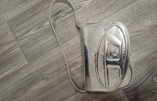 Сумка блестящая