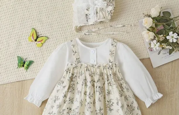 Платье и чепчик