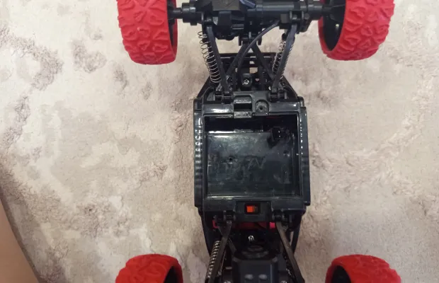 Машинка на радиоуправлении