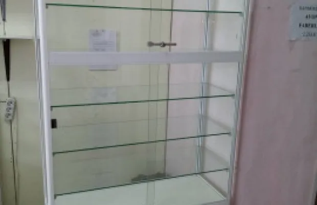 Продам витрины.
