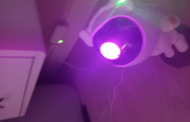 Светильник космоса в виде космонавта