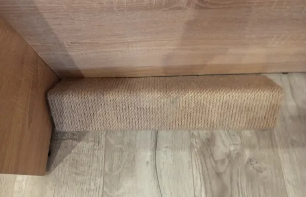 Игрушка для кошки с верёвкой для когтей