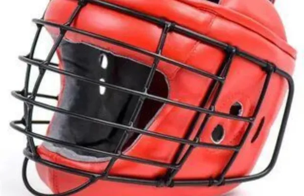 Шлем для АРБ Красный цвет