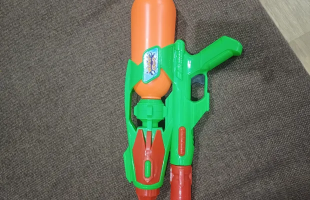 Водяной пистолет