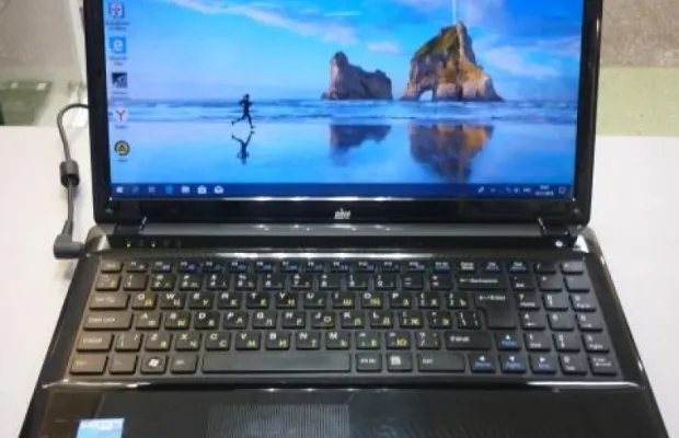 Ноутбук DNS W253 i5