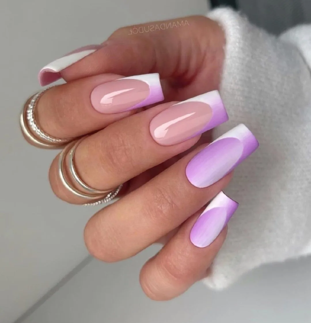 Логотип Телеграм канала fashion_manicur. Бесплатная аналитика Telegram каналов