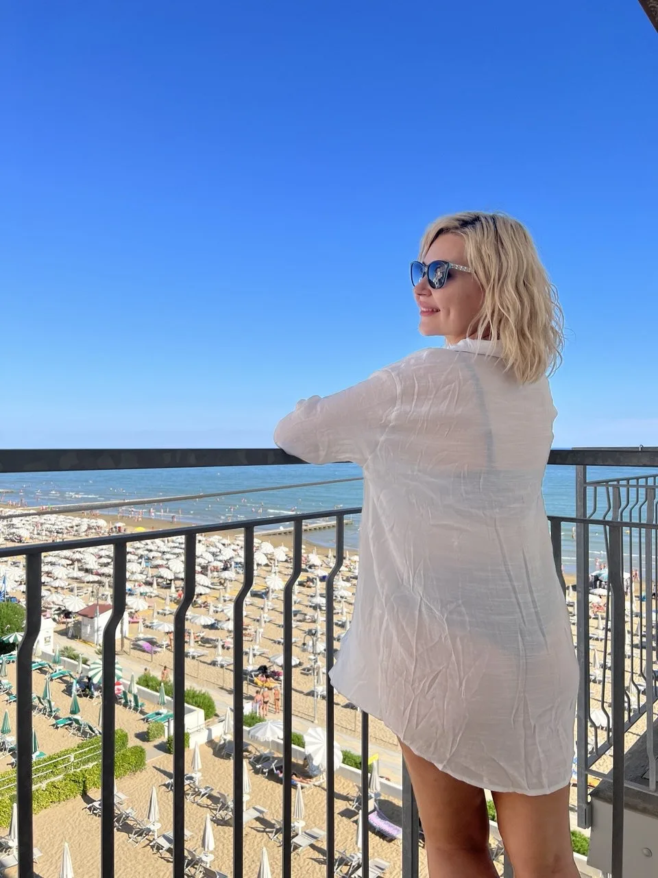 Логотип Телеграм канала beauty_liliya. Бесплатная аналитика Telegram каналов