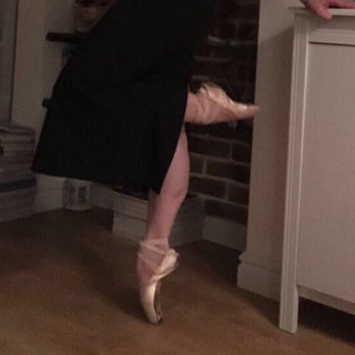 Логотип Телеграм канала Дьявол на пуантах. Бесплатная аналитика Telegram каналов