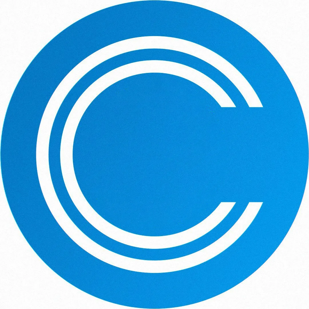 Логотип Телеграм канала saratkoroche. Бесплатная аналитика Telegram каналов