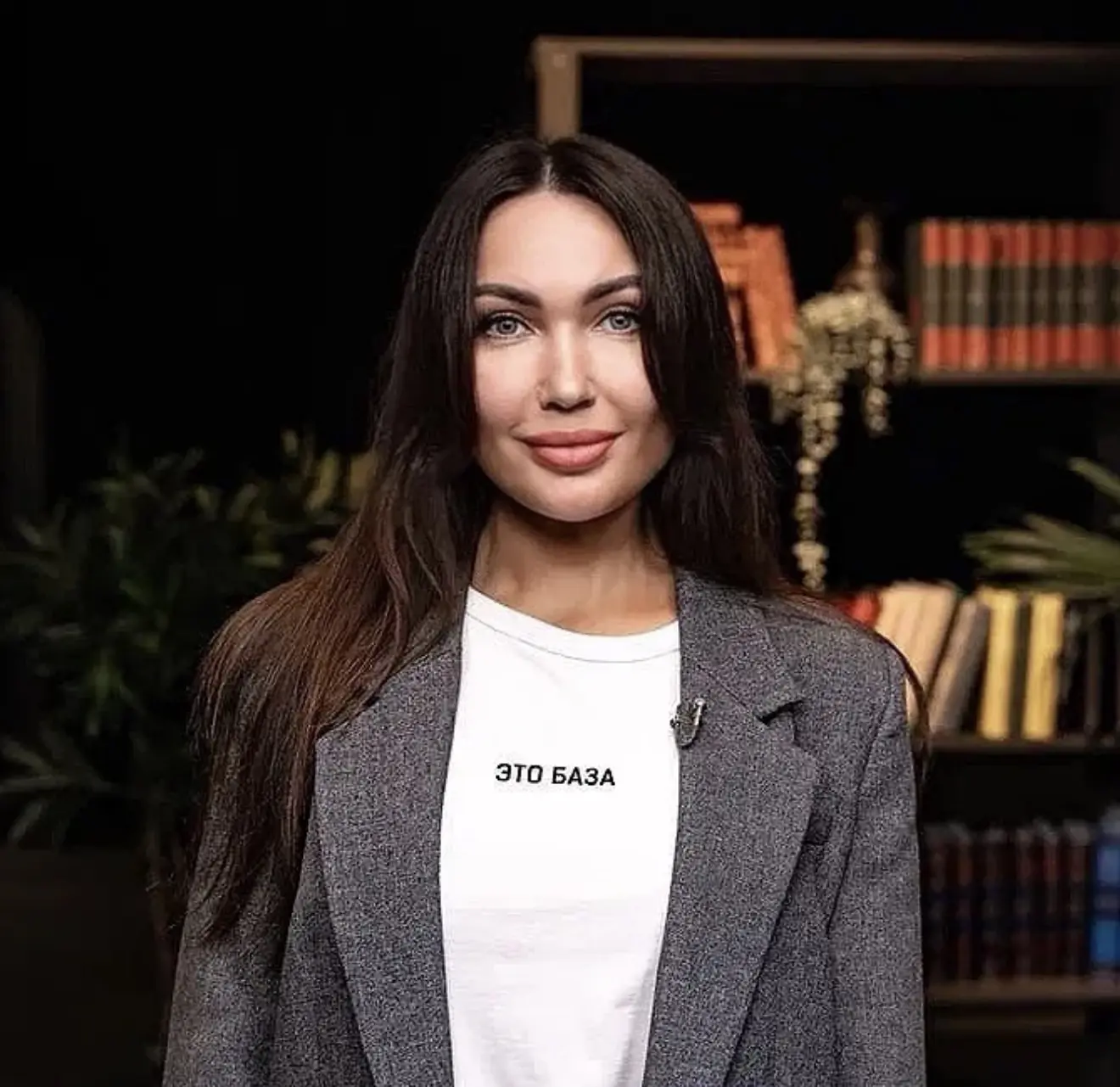 Логотип Телеграм канала irenedrama. Бесплатная аналитика Telegram каналов