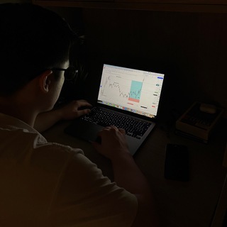 Логотип Телеграм канала . Бесплатная аналитика Telegram каналов