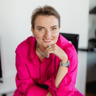 Логотип Телеграм канала Нагуглила карьеру. Бесплатная аналитика Telegram каналов