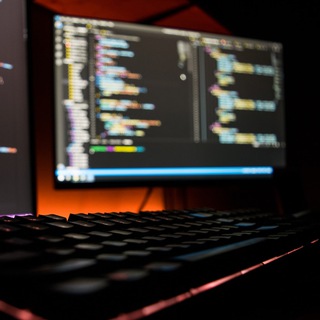 Логотип Телеграм канала freelance_moscow. Бесплатная аналитика Telegram каналов