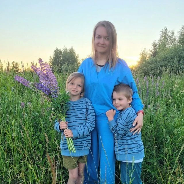 Логотип Телеграм канала obzornikmasha. Бесплатная аналитика Telegram каналов