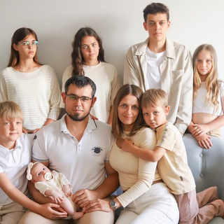 Логотип Телеграм канала mariakomkofa. Бесплатная аналитика Telegram каналов