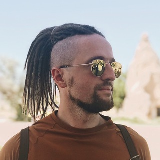 Логотип Телеграм канала Юрий Бошников: про сайты и магазины. Бесплатная аналитика Telegram каналов