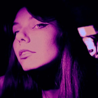 Логотип Телеграм канала СИЯ РЭЙМАН/SIA RAYMAN 🤍. Бесплатная аналитика Telegram каналов