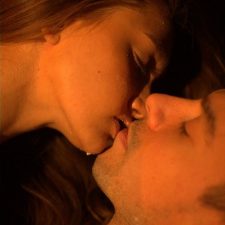 Telegram Channel logo Couple Pictures Videos Gifs. Free Telegram Channel Analytics