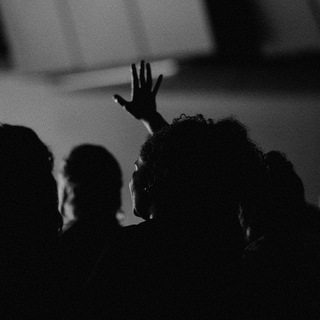 Логотип Телеграм канала 𝙵𝚘𝚕𝚕𝚘𝚠 𝙹𝚎𝚜𝚞𝚜 ✞. Бесплатная аналитика Telegram каналов