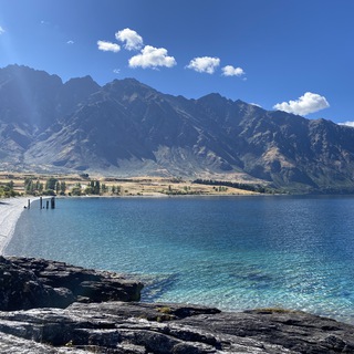 Логотип Телеграм канала Интересная Новая Зеландия, Денис Власин. Бесплатная аналитика Telegram каналов